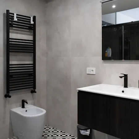 Effe Boutique House *